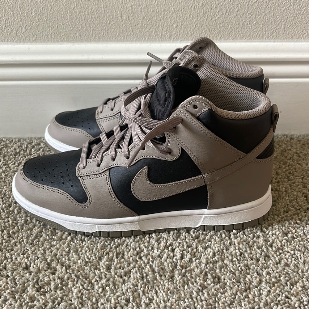 Women’s Nike dunk high